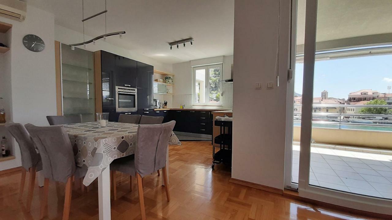Mitra Zonata Pink Apartment Omis Luaran gambar